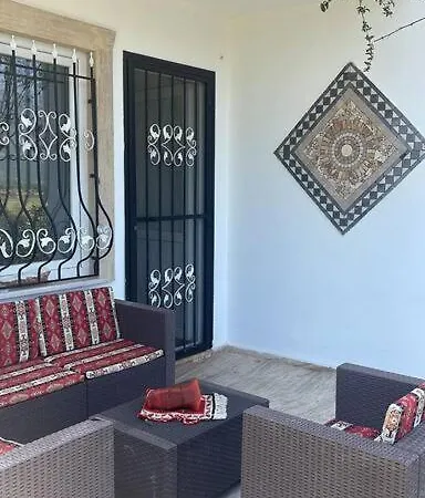 Villa Gemütliche Mit Pool, Extravagant, Luxuriös Ula