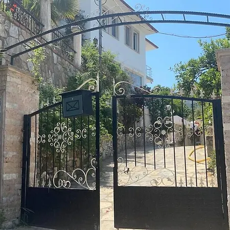 Gemütliche Mit Pool, Extravagant, Luxuriös Villa Ula