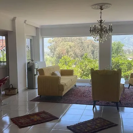 Gemuetliche Mit Pool, Extravagant, Luxurioes *